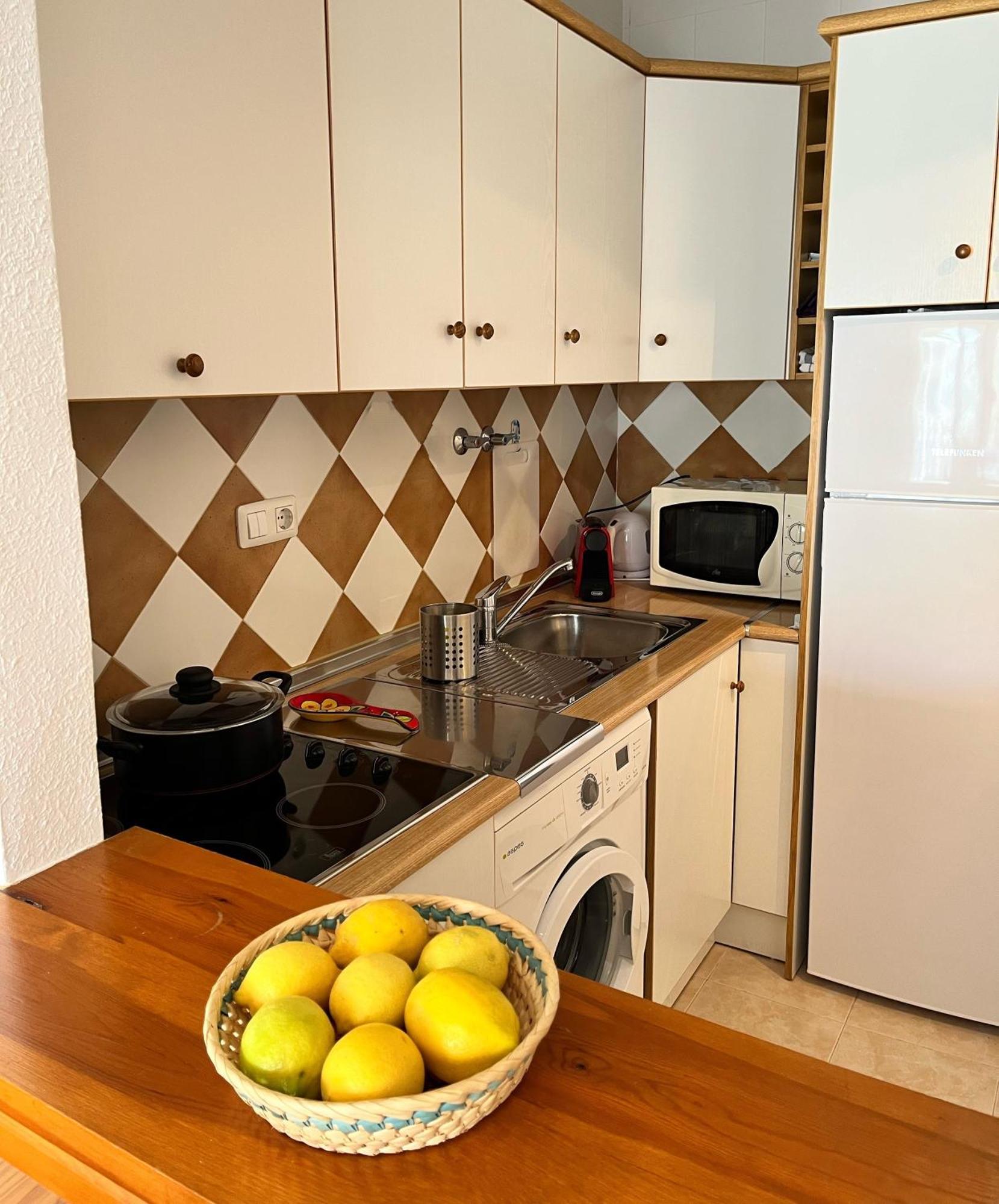 Torrevieja 2 Bedrooms Appartment Ngoại thất bức ảnh